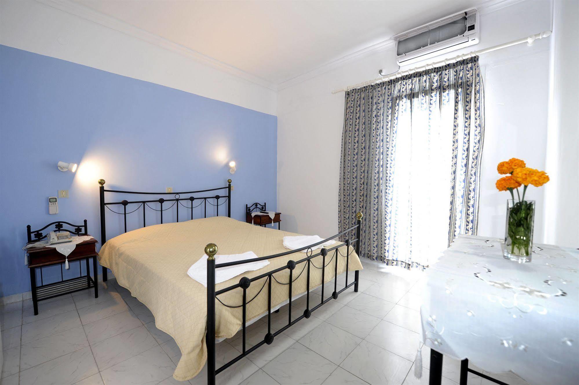 Corali Hotel Adamantas  Luaran gambar