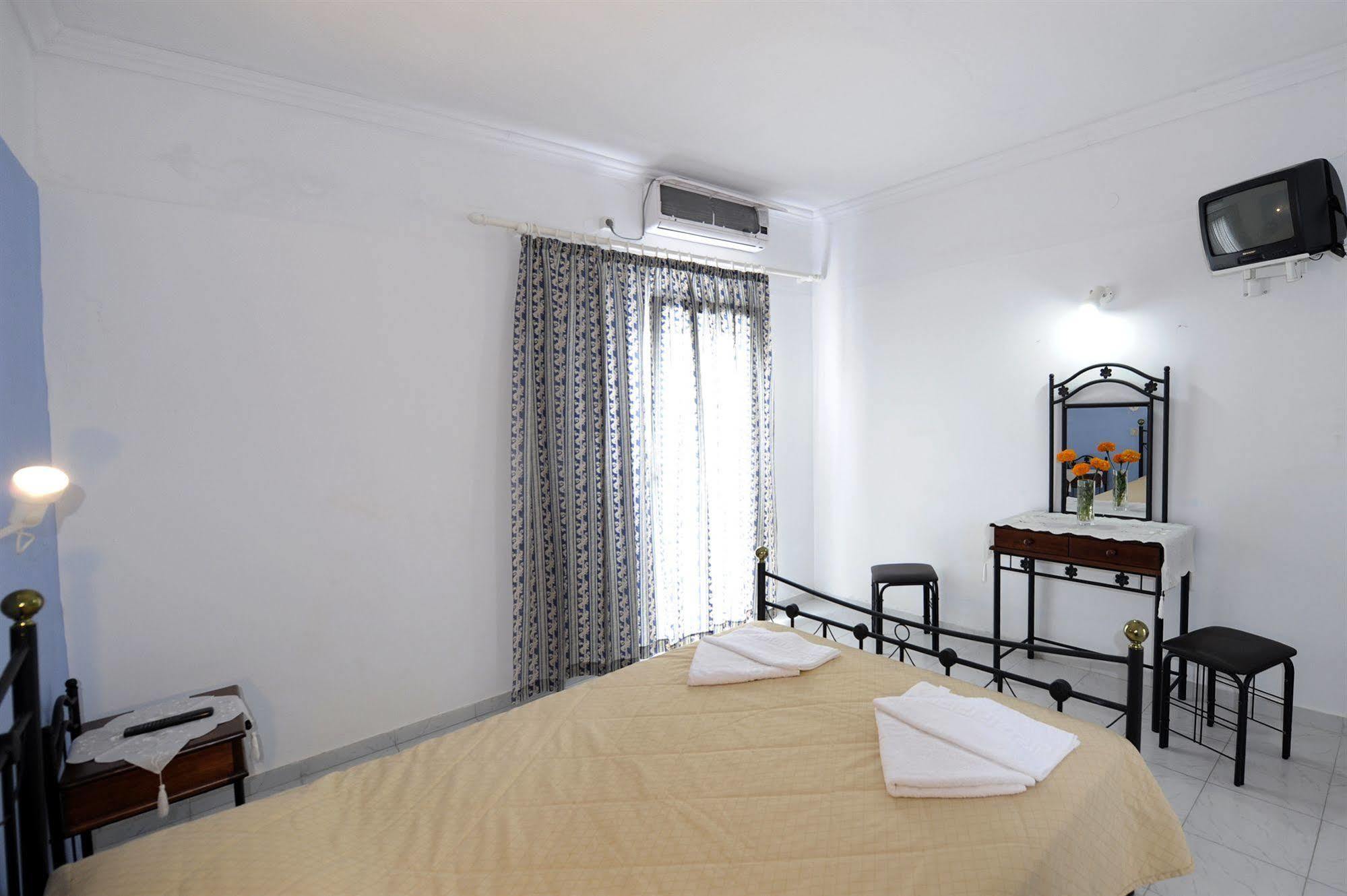 Corali Hotel Adamantas  Luaran gambar